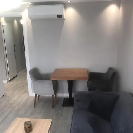 Hotel Solo 2*