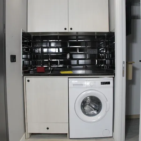 Solo 2* Istanbul